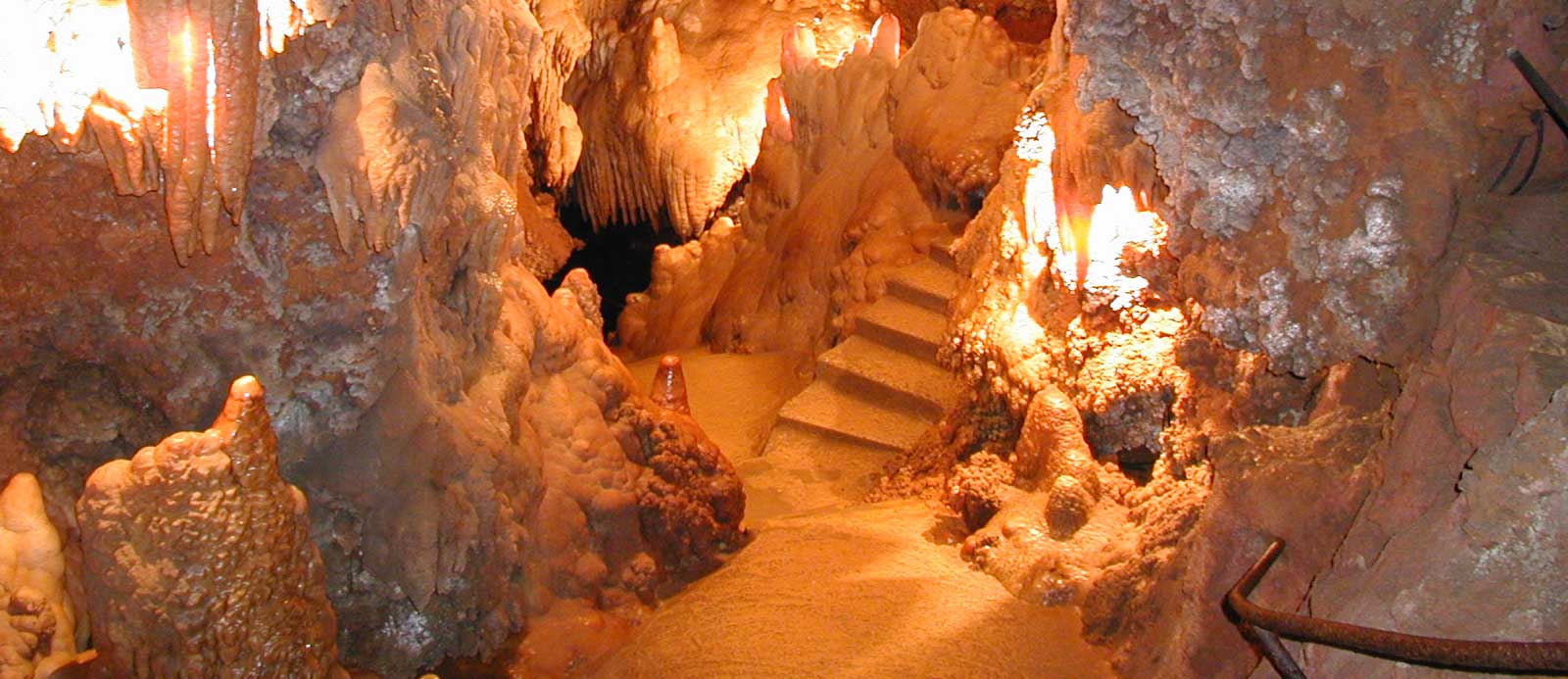La grotte Saint Cézaire